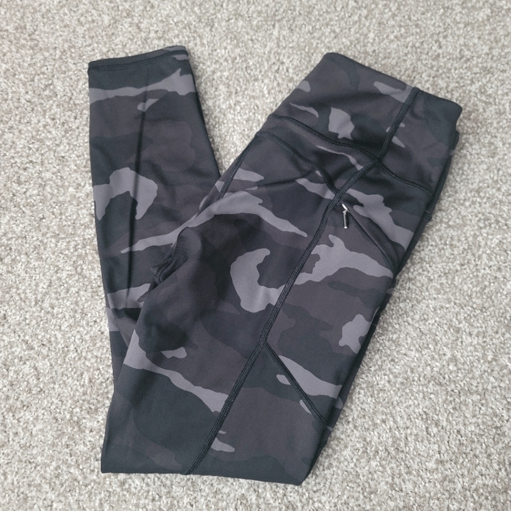 Athleta Camo Contender Leggings